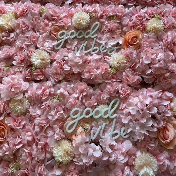 Good Vibes Floral Wall Decor- Neon Light Home Decor - Picture 12 of 13